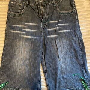 DJ Mack Skater Style Denim Capri Shorts
